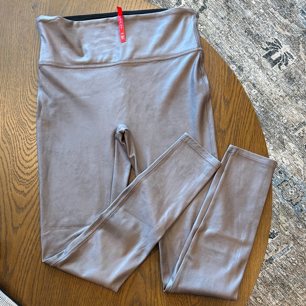 Gray High-Waisted Leggings